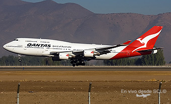 Qantas B747-400ER aterrizando (S.Blaise)