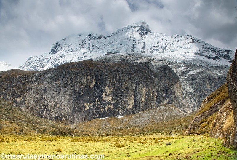 Alcanzando aguas turquesas de la Laguna 69. PN Huascarán - Por el norte de PERÚ. De los glaciares a la selva (10)