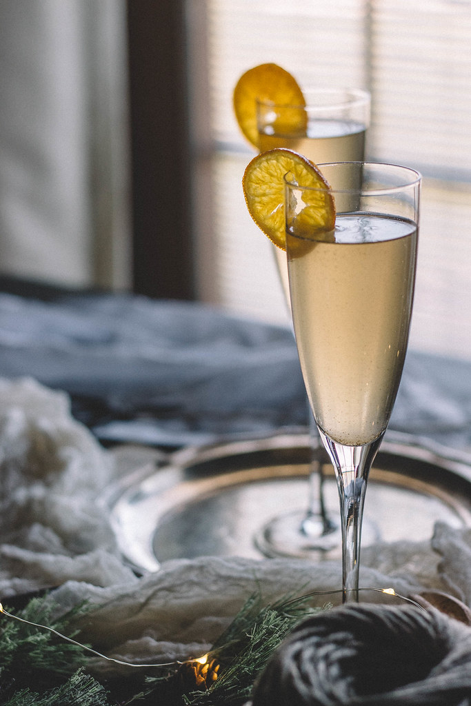 Sparkling Roasted Peach Bellini with Candied Clementines | TermiNatetor Kitchen