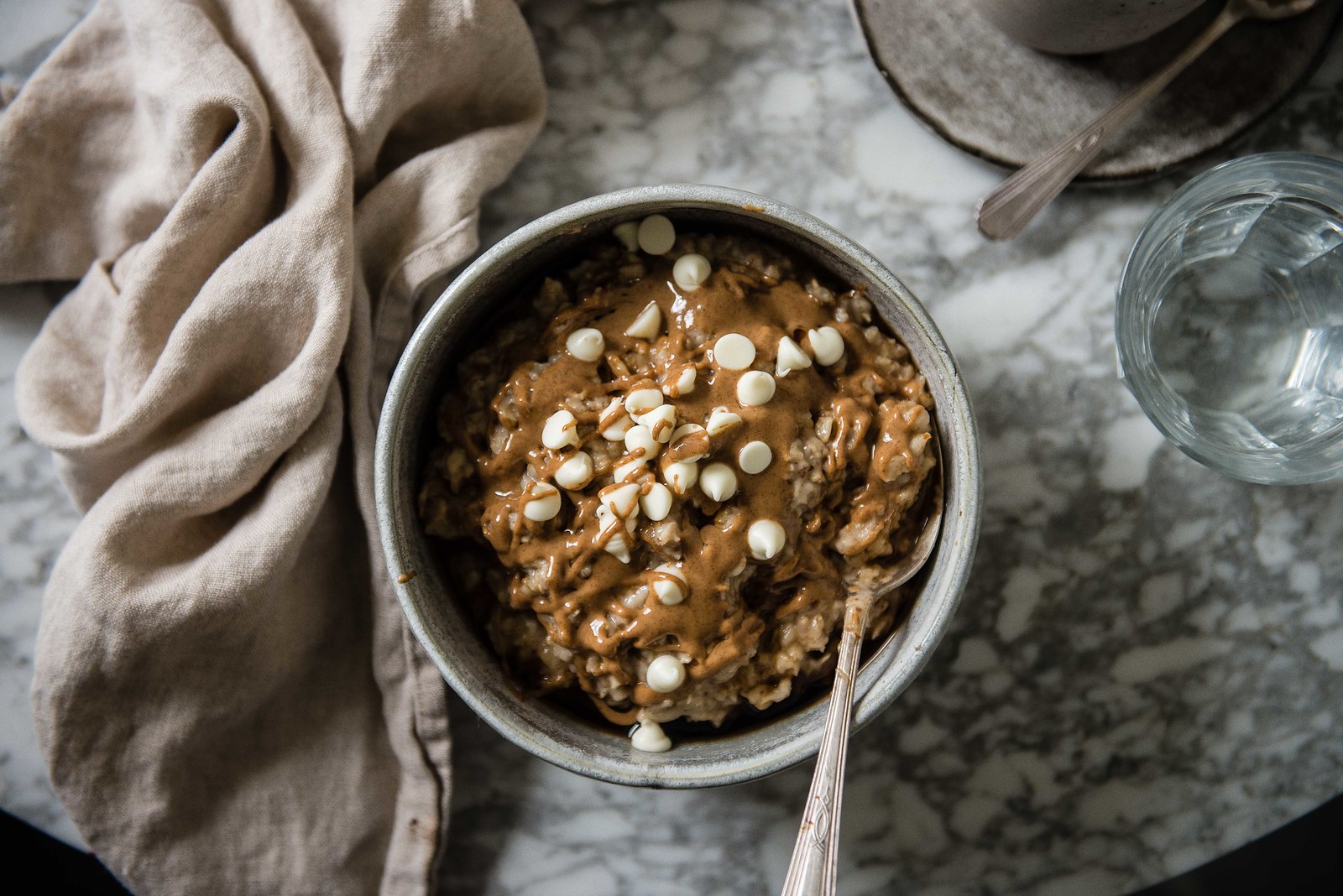 almond & white chocolate flax oatmeal, for mamas | two red bowls
