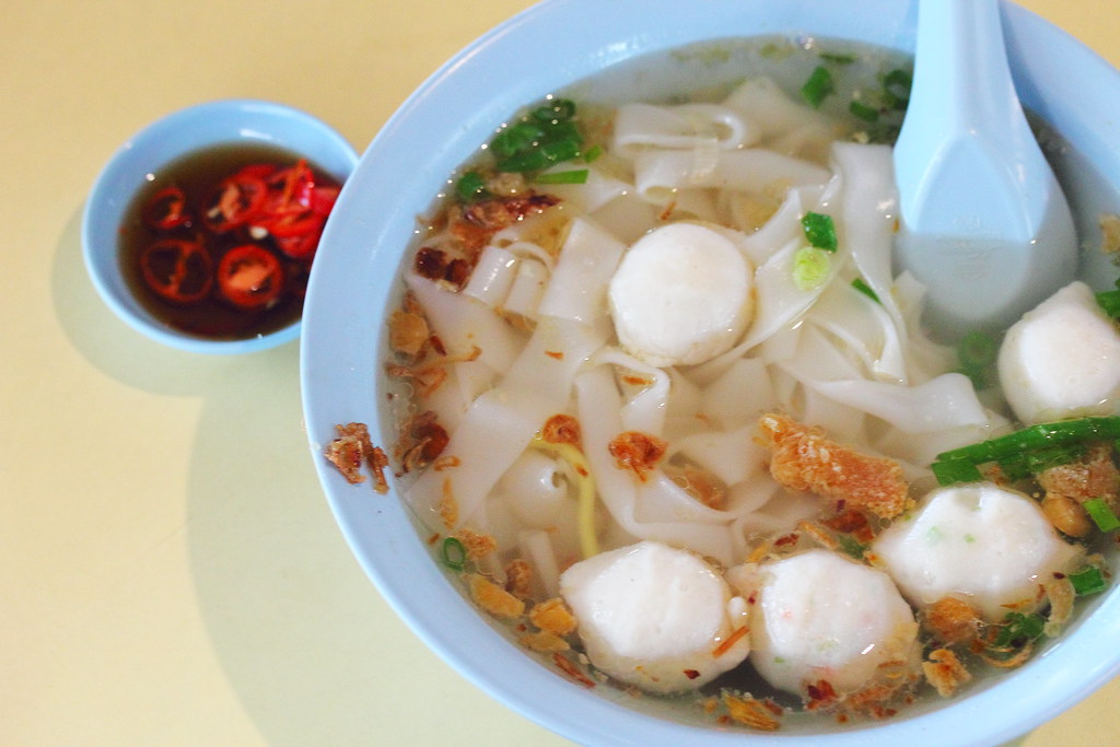 SG Food on Foot | Singapore Food Blog | Best Singapore Food | Singapore Food  Reviews: Song Kee Kway Teow Noodle Soup @ Toa Payoh Lorong 5 - Bouncy  Fishball & Delicious Fish Dumpling