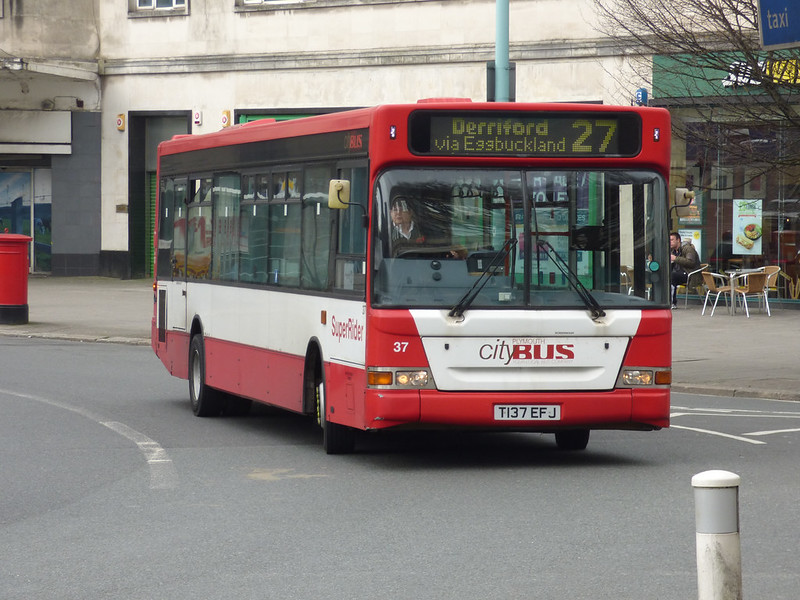 Plymouth Citybus 037 T137EFJ