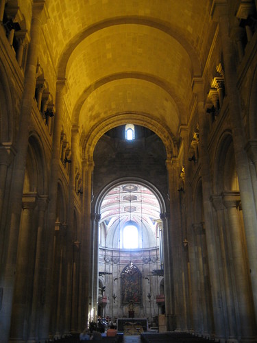 Interior de la Catedral de Lisboa. ViajerosAlBlog.com.