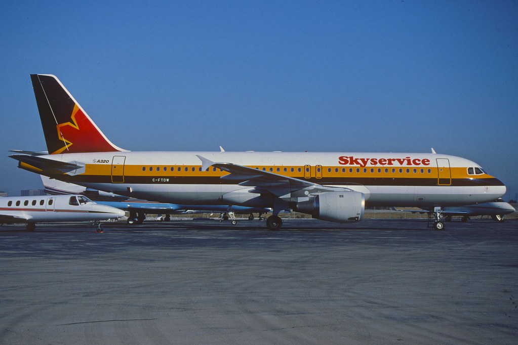 Skyservice Airbus A320-212; C-FTDW, January 1995