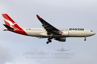 Qantas A330-202 VH-EBS