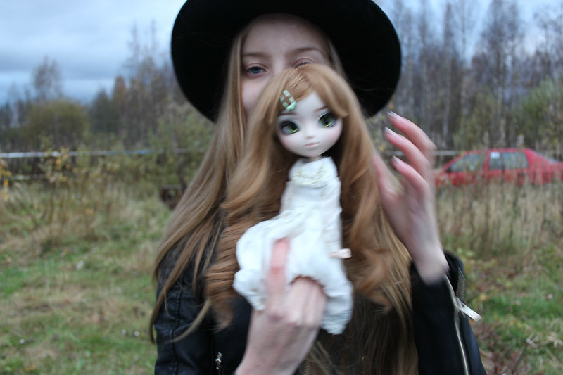 chanelle, pullip nana-chan (and me lol)