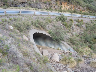 2016-10-02 Driving A.  Through Lesotho06.43.53