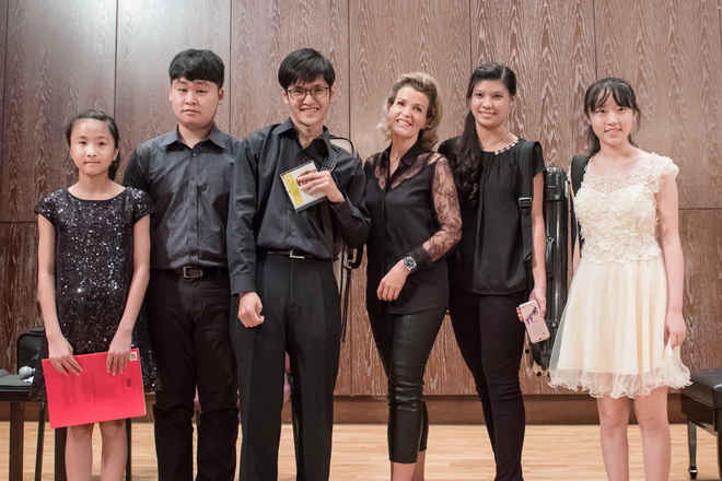 小提琴大師安‧蘇菲‧慕特來台開辦「音樂種子計畫在台北」講習活動，親自指導五位台灣樂壇潛力新星