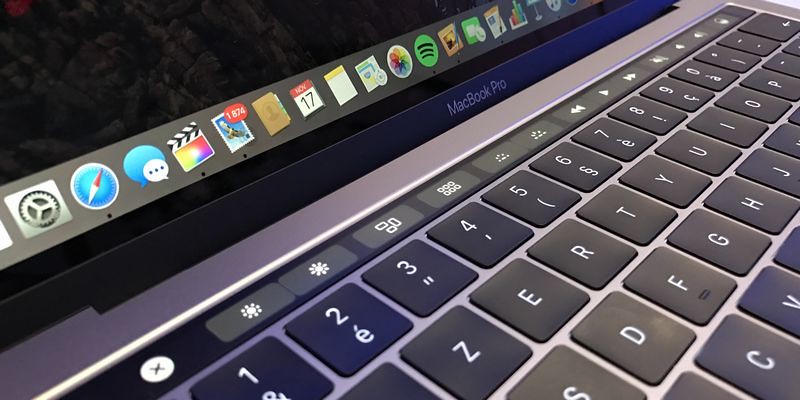 Touch-Bar-on-a-essaye-la-barre-tactile-du-nouveau-MacBook-Pro