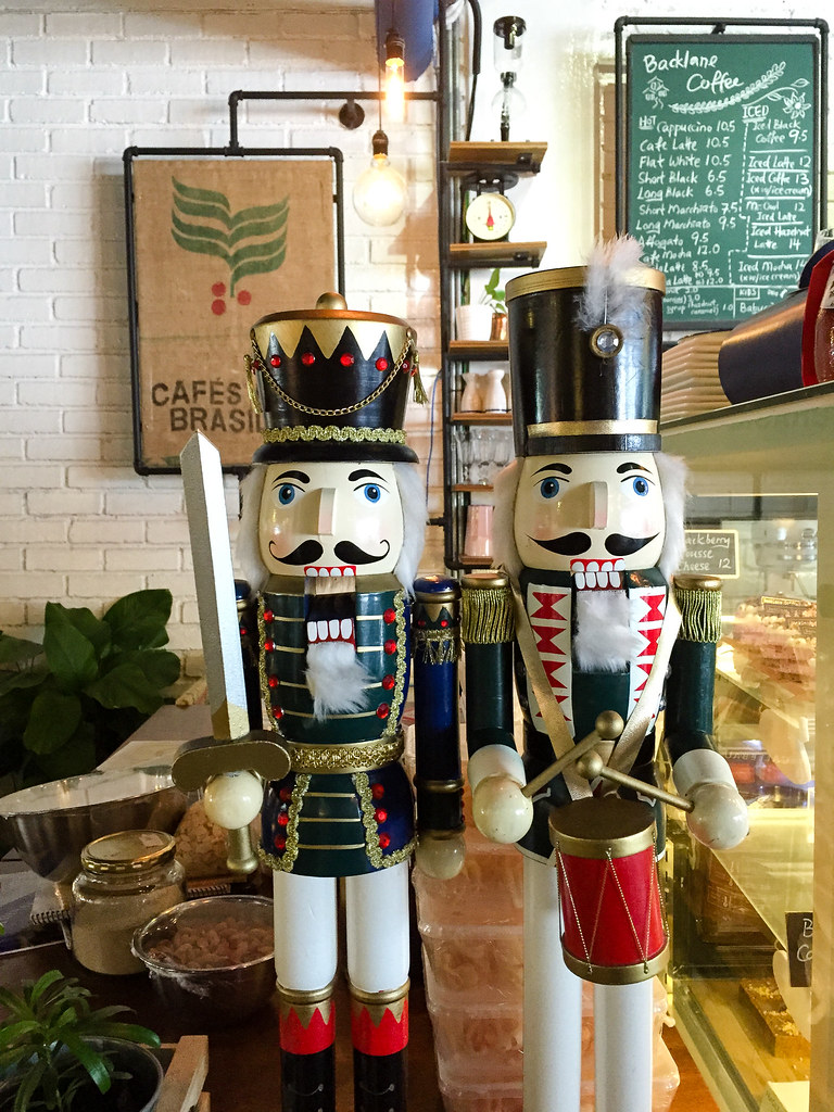 London Royal Guard at Backlane Coffee Melaka