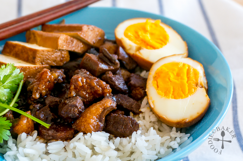 Taiwanese Braised Pork with Rice  Lu Rou Fan / 滷肉饭 