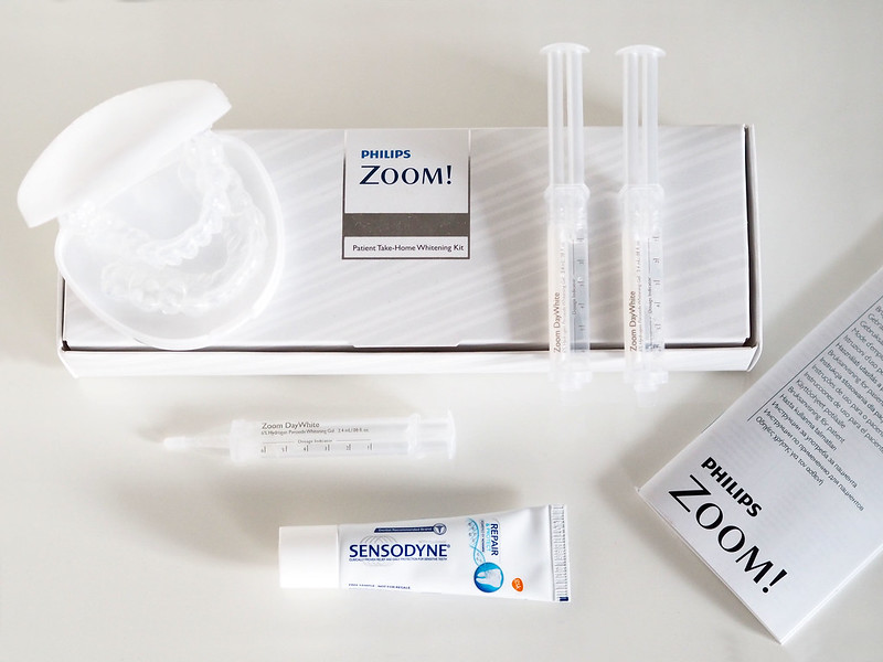 How a Whiter Smile Can Take Years Off Your Looks: Philips Zoom home teeth whitening kit | A review of Philips Zoom teeth whitening | Not Dressed As Lamb, over style blog