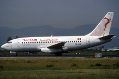 Tunisair B737-2H3 TS-IOE BCN 25/08/2000