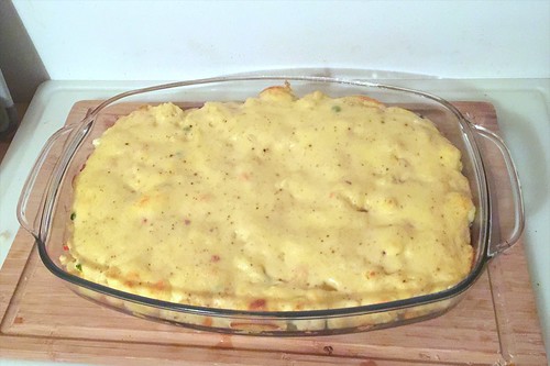 67 - Gratinated cauliflower with thyme honey potatoes - Finished baking  / Gratinierter Blumenkohl mit Thymian-Honigkartoffeln - Fertig gebacken