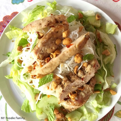 Bun Ga Nuong (Grilled Chicken and Vermicelli Salad)