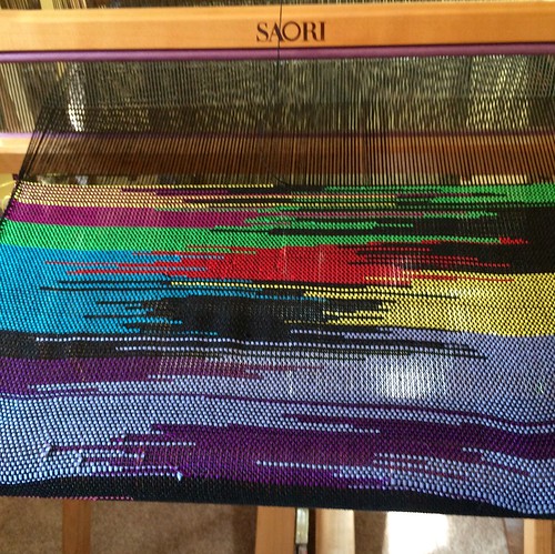 Playing with 3 colour clasped weft.