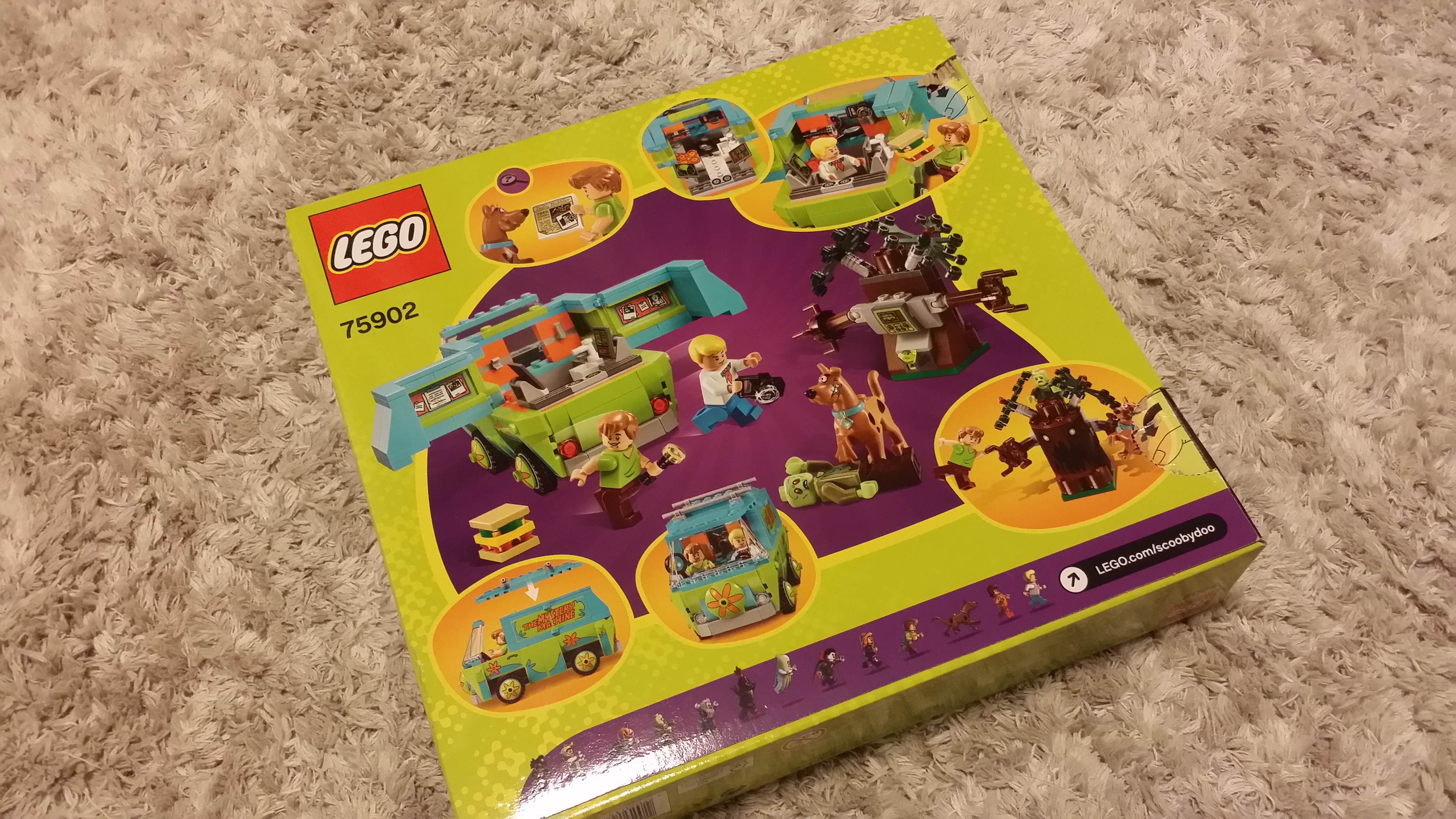 Lego Scooby Doo Mystery Machine and Mummy Mystery Museum sets