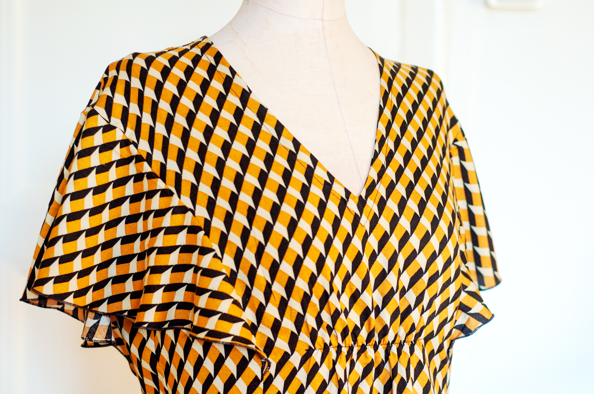 How to create a really neat neckline finish