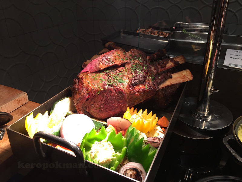 Tomahawk - Colony, The Ritz-Carlton Millenia Singapore