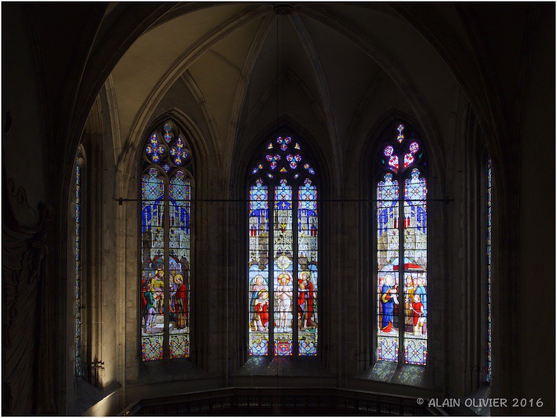 Les vitraux du chœur de la cathédrale Saint Jean-Baptiste en Maurienne 28192786135_7633703975_b