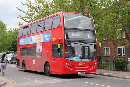Blue Triangle E181 on Route 147, Royal Victoria Station