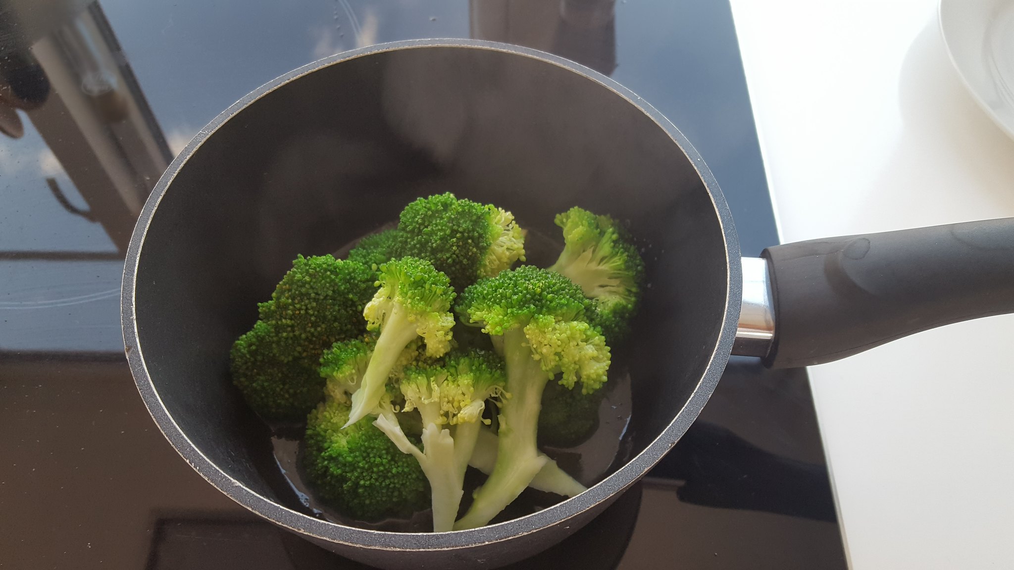 Recipe for Steamed broccoli