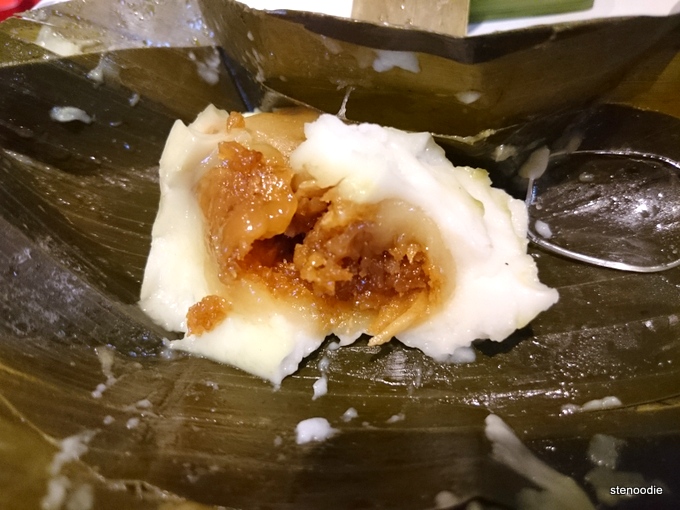 Steamed Flour with Coconut Filling 