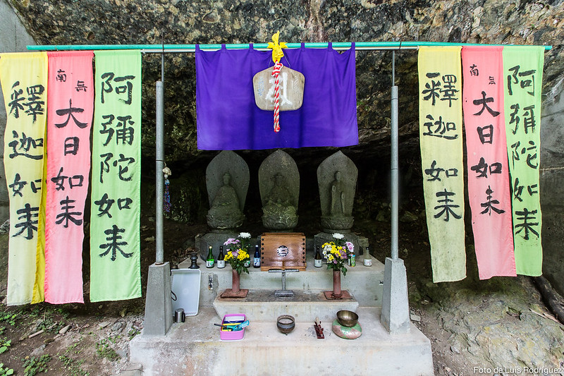 Las 3 estatuas de Buda Kanetsuri Sanzon