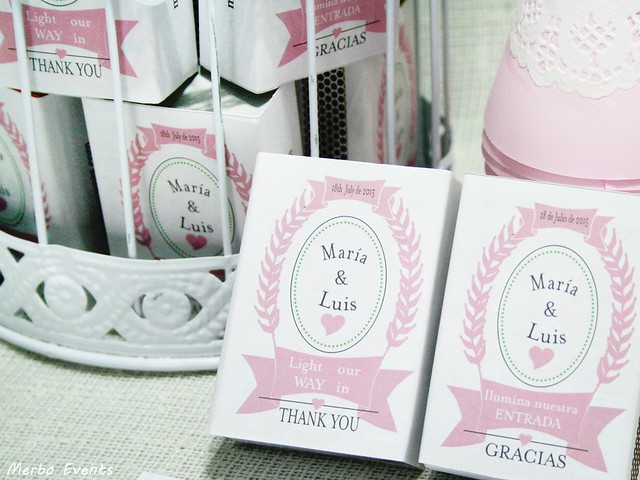 bengalas personalizadas y etiquetas para boda en Mint y rosa www.merboevents.com