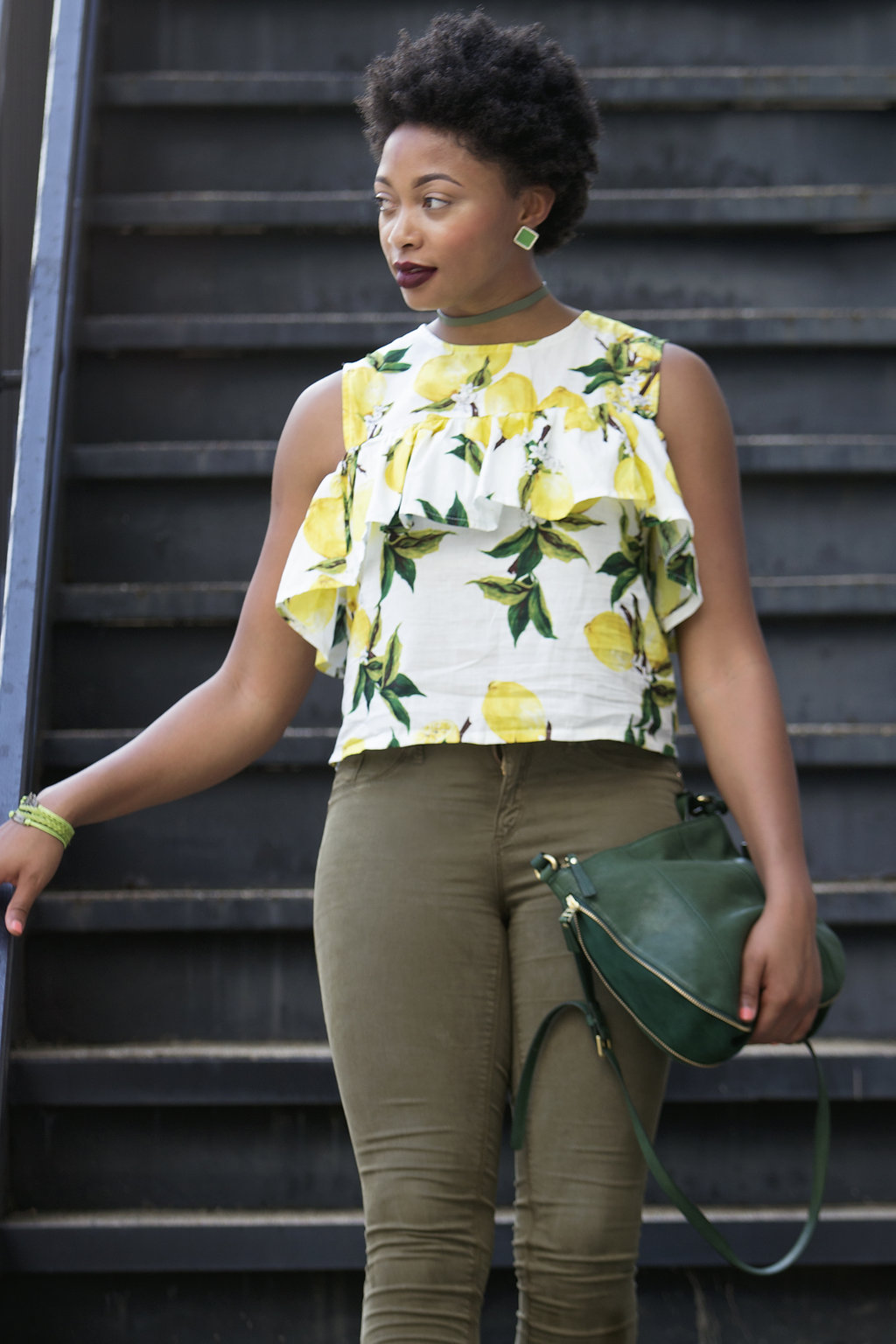 how to wear green jeans, louisiana fashion blogger