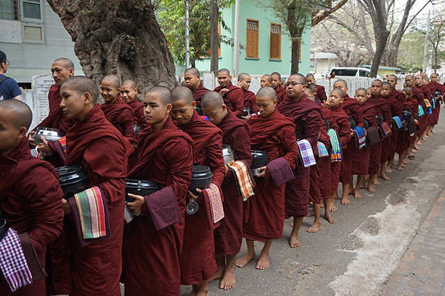 Mandalay día 3 (Amarapura, Sagaing e Inwa) - Descubriendo Myanmar (8)