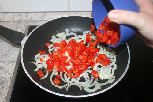 20 - Paprika addieren / Add bell pepper