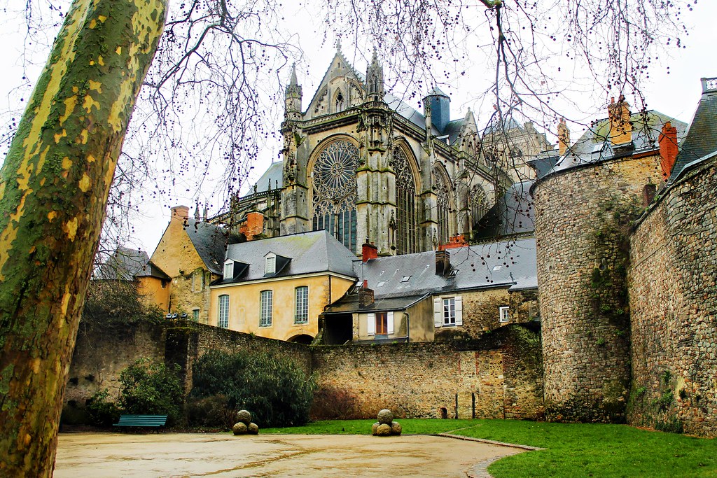 Drawing Dreaming - visitar Le Mans - Catedral Saint Julien