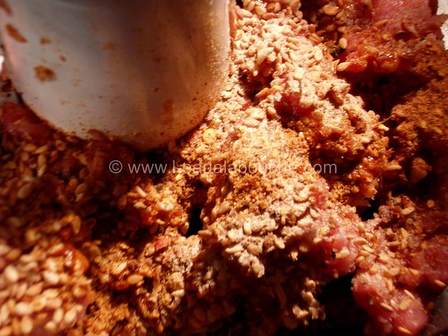 Boulette de Porc au Sésame au Curry Vert © Ana Luthi  Tous droits réservés 2