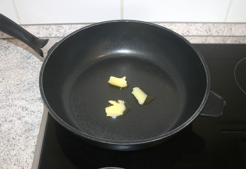 16 - Butterschmalz in Pfanne erhitzen / Heat up ghee in pan