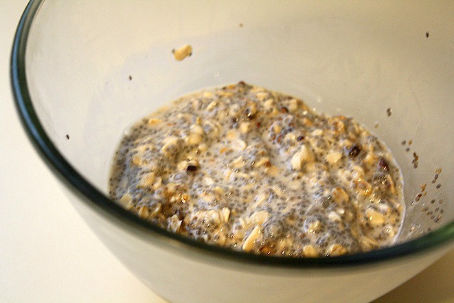 Chia Seed Oatmeal Breakfast Bowl