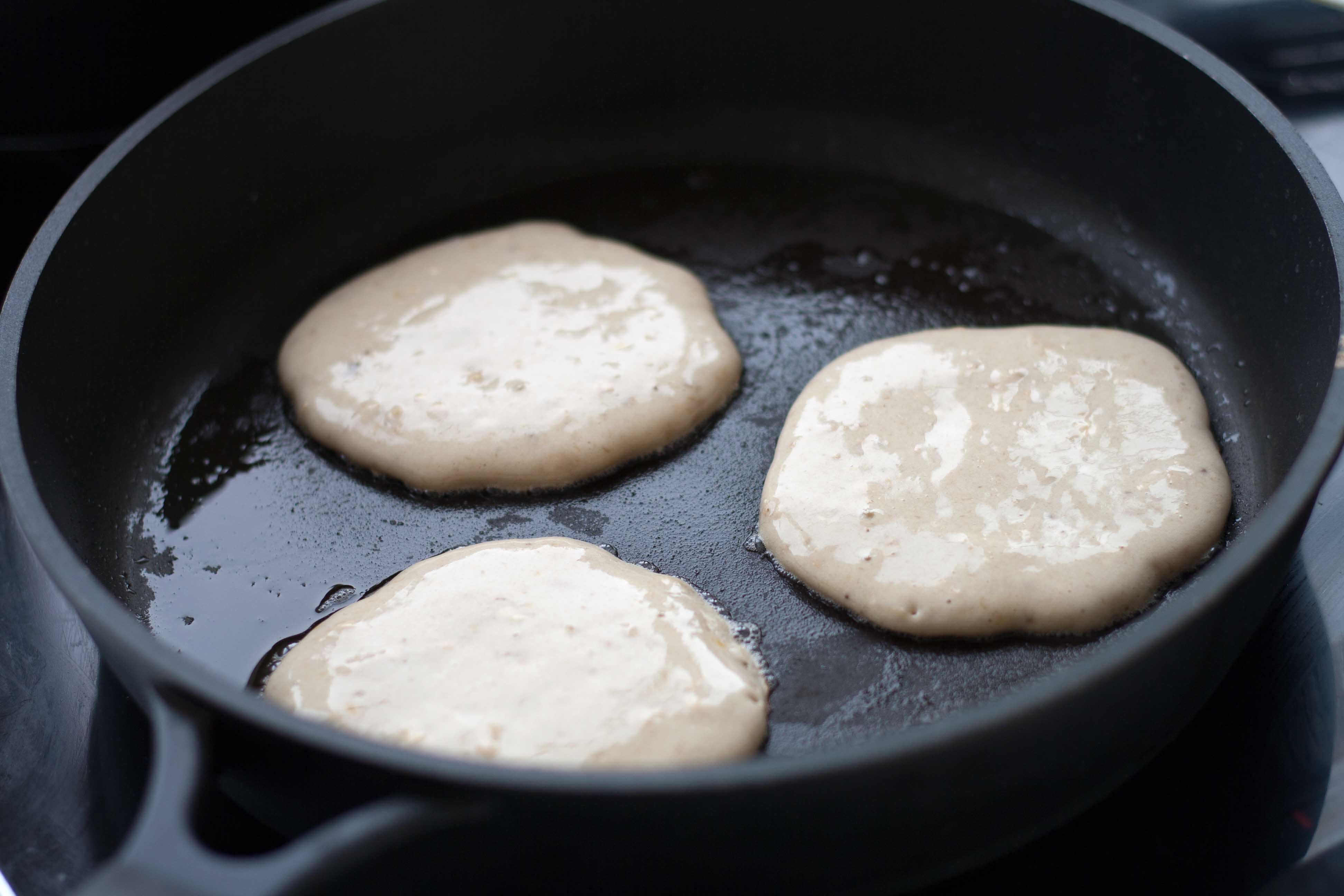 Recipe for Healthy and easy homemade banana pancakes