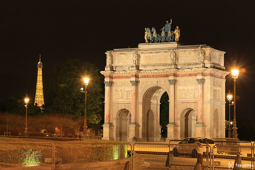 Arc de Triomphe du Carrousel at Night